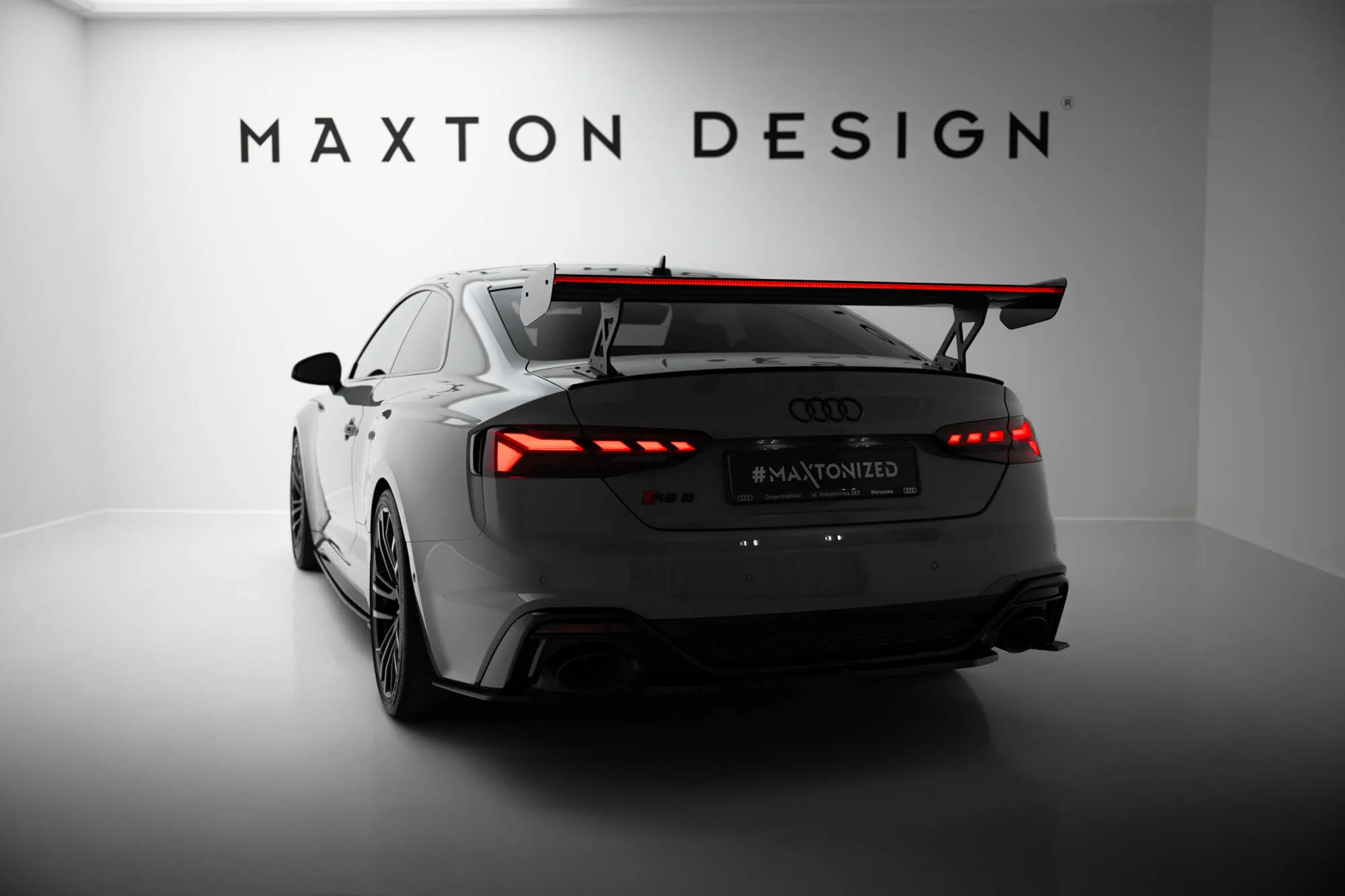 Hekkspoiler V.1 med ytre bøyler med LED Audi A5 (F5 Facelift) 2019-2024 | Carbon Fiber Edition – bilde 3