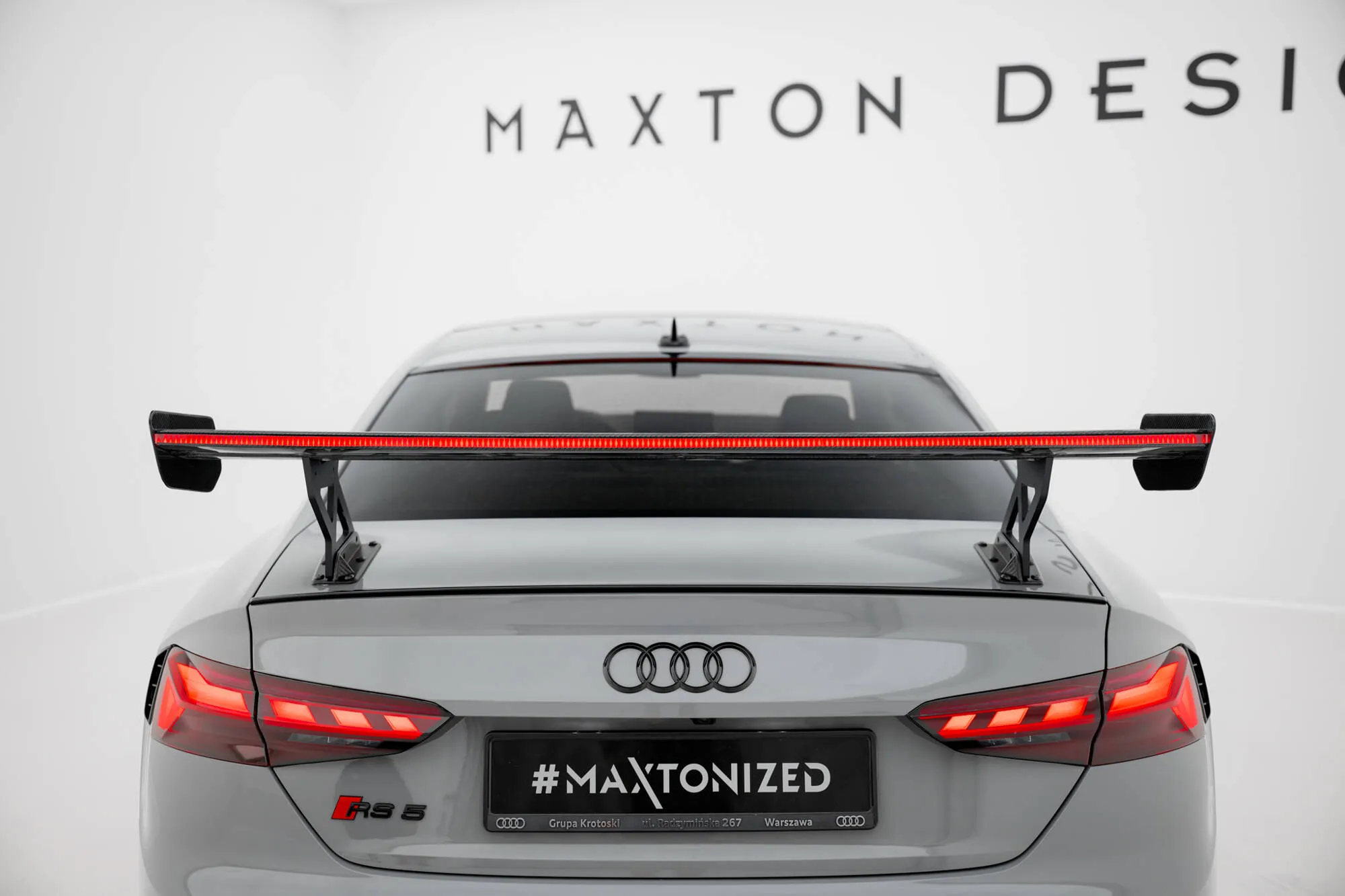 Hekkspoiler V.1 med ytre bøyler med LED Audi A5 (F5 Facelift) 2019-2024 | Carbon Fiber Edition – bilde 5