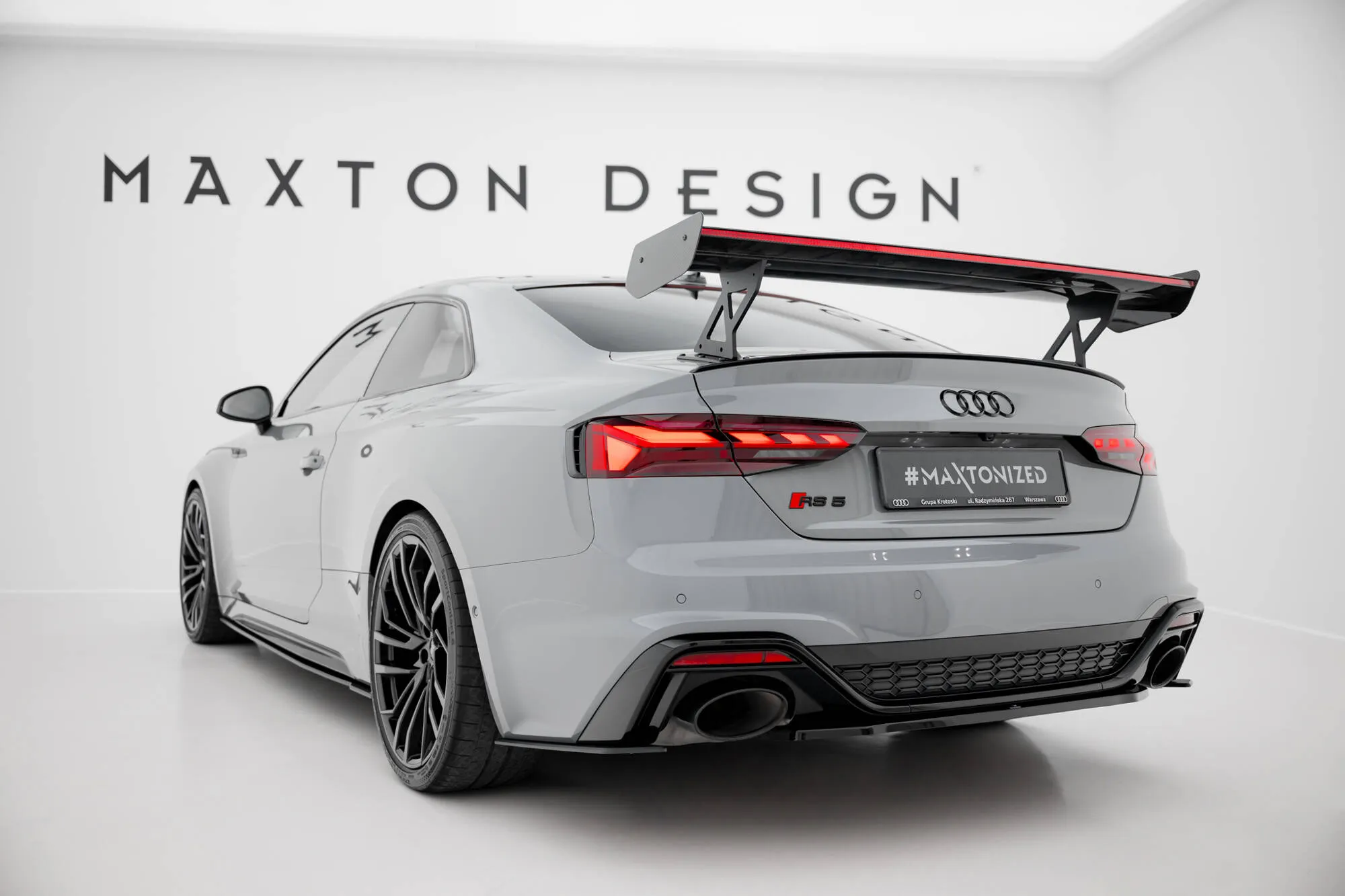 Hekkspoiler V.1 med ytre bøyler med LED Audi A5 (F5 Facelift) 2019-2024 | Carbon Fiber Edition – bilde 7