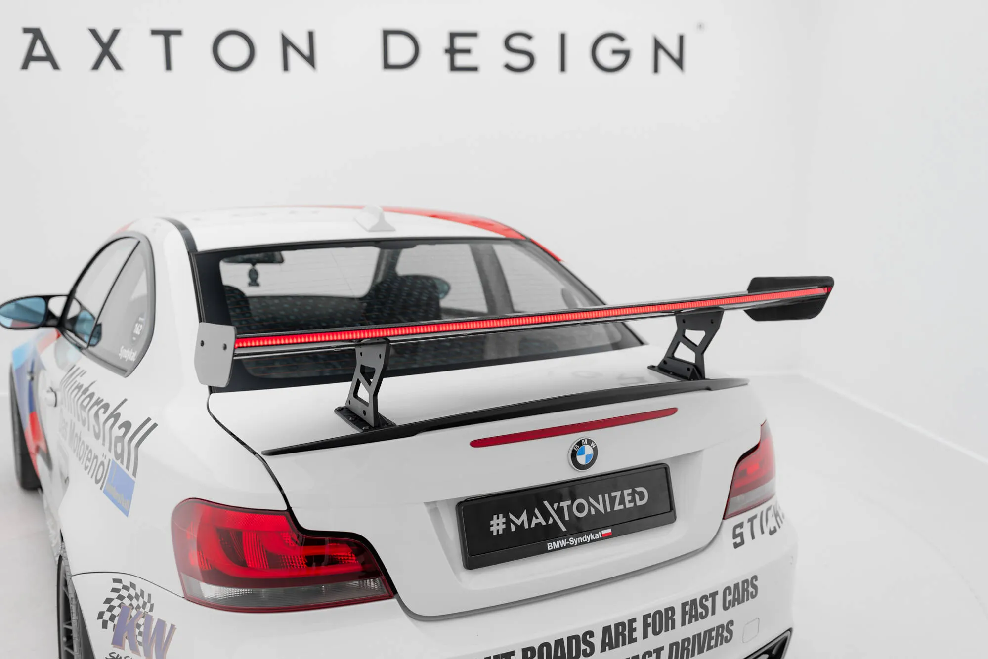 Hekkspoiler V.2 med indre bøyler med LED BMW 1 (E81) 2007 - 2012 | Carbon Fiber Edition – bilde 6