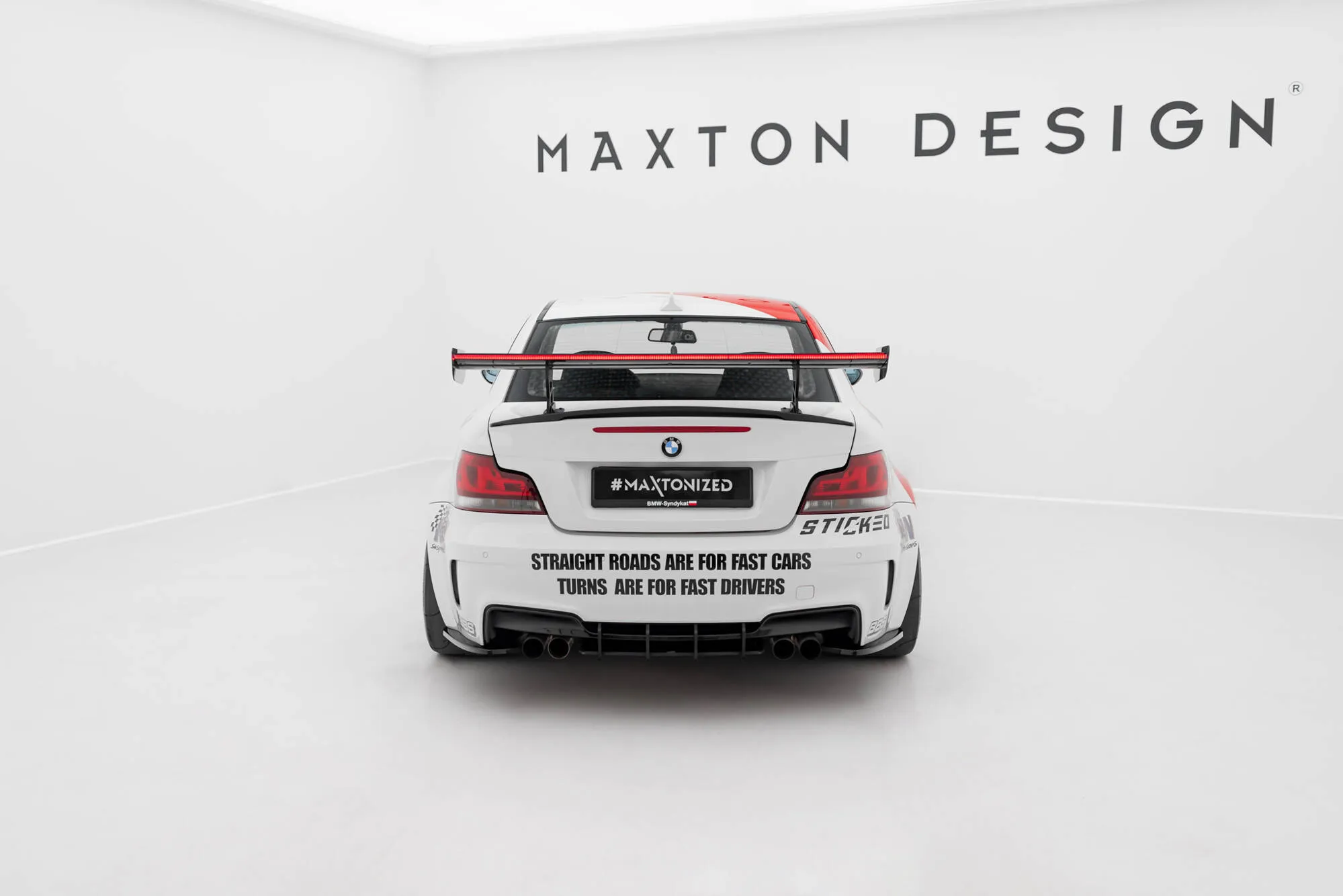 Hekkspoiler V.2 med indre bøyler med LED BMW 1 (E81) 2007 - 2012 | Carbon Fiber Edition – bilde 9