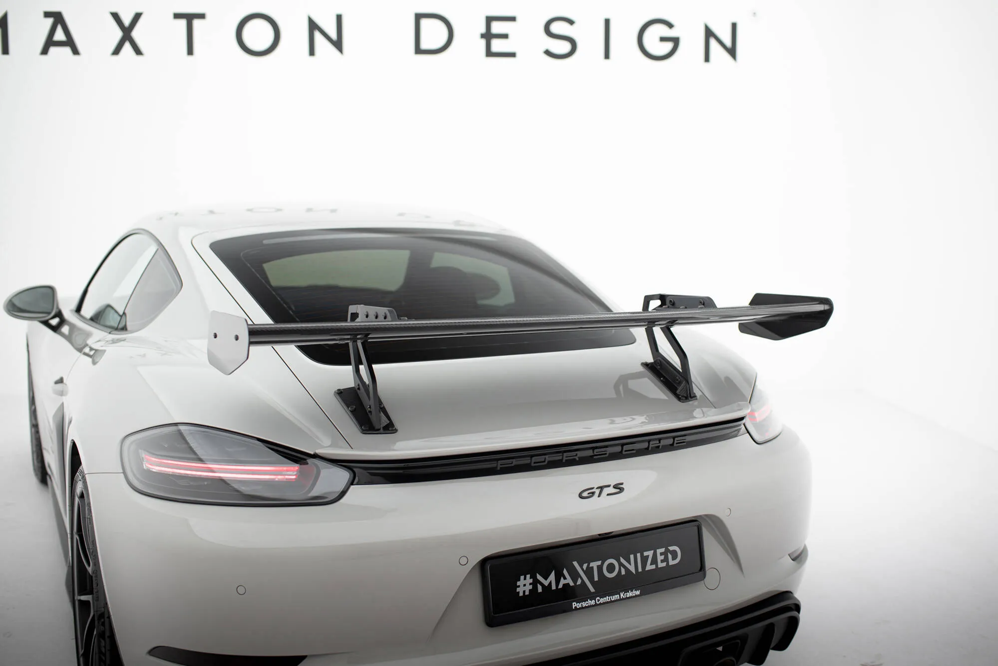 Hekkspoiler V.2 med svanehals Porsche Cayman 2016-2026 | Carbon Fiber Edition