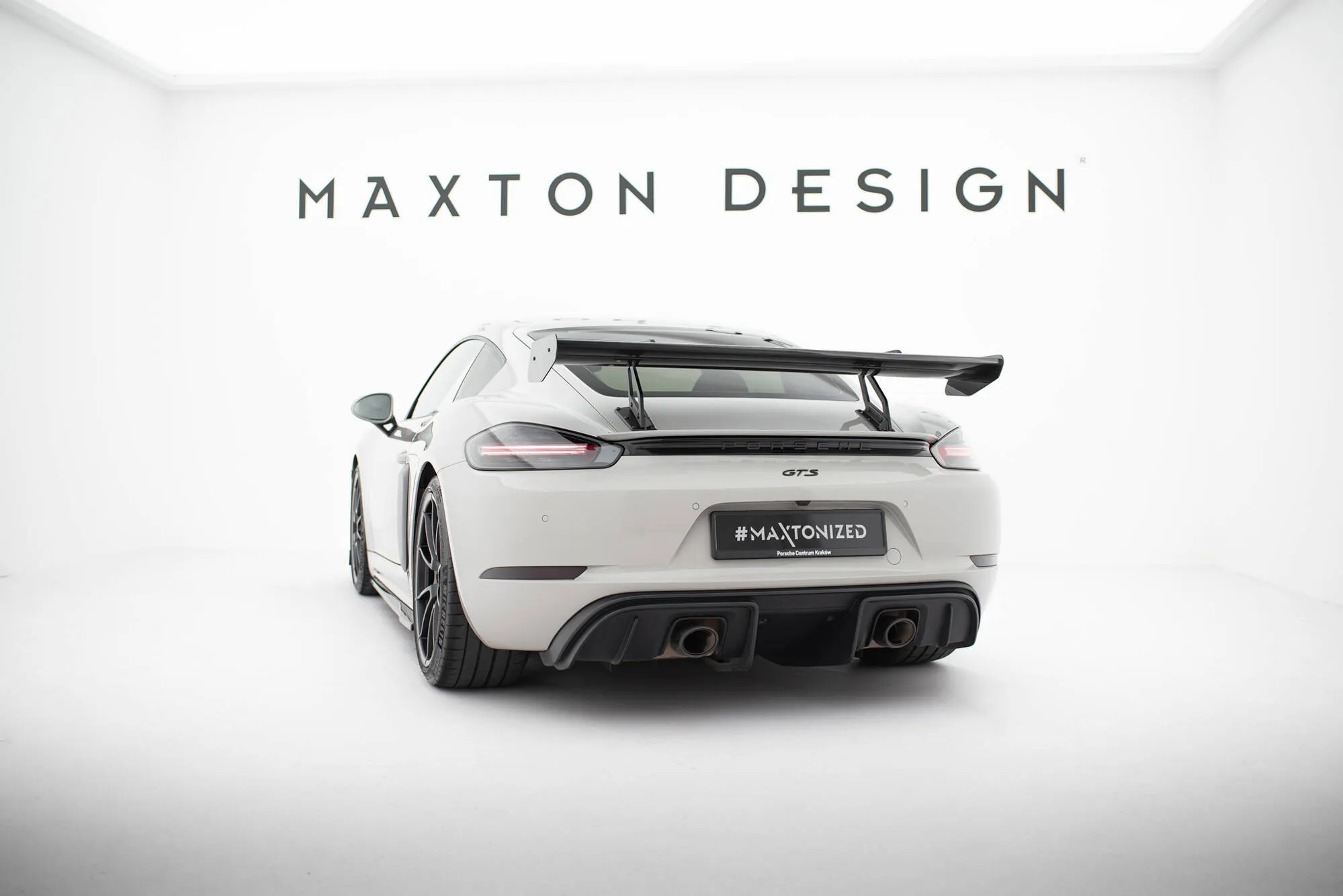 Hekkspoiler V.2 med svanehals Porsche Cayman 2016-2026 | Carbon Fiber Edition – bilde 3
