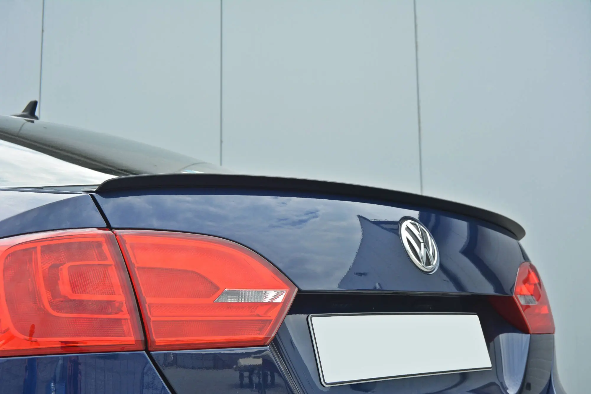HEKKSPOILER VW Jetta mk6 (pre-facelift) 2010-2014 – bilde 2