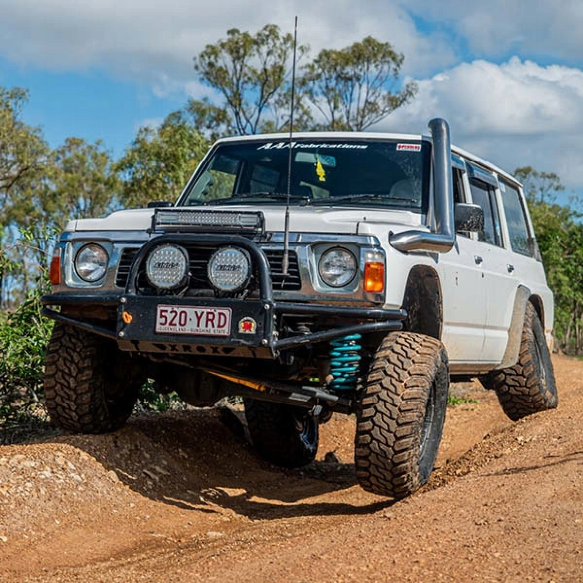 Hevesett Nissan Patrol (Y61) 1987 - 1997 │ GU LIFT 2'' LWB - fjærer og Nitro Gas dempere – bilde 2