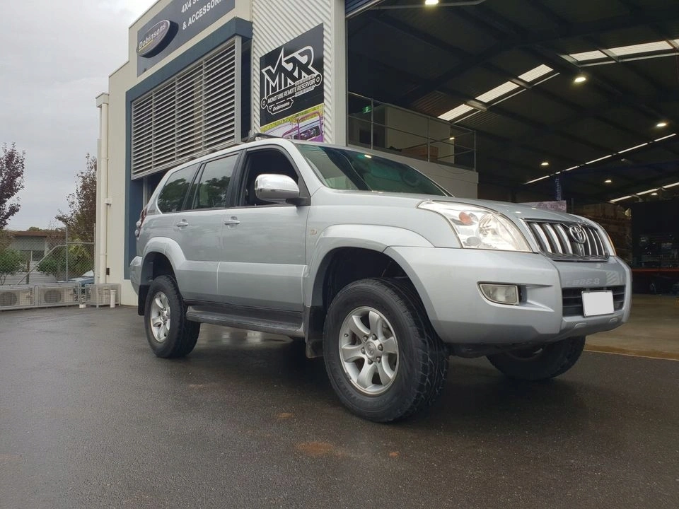 Hevesett Toyota Land Cruiser J120 2003 - 2009 │ 50mm / 50mm - fjærer og Nitro Gas dempere – bilde 2
