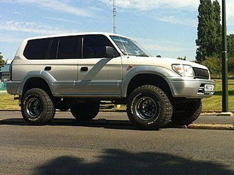 Hevesett Toyota Land Cruiser J90 / J95 1996 - 2003 │ Lift 2'' - 50mm / 50mm - fjærer og Nitro Gas dempere – bilde 6