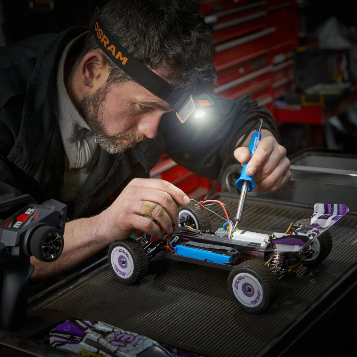 Hodelykt LED 250 lm med bevegelsessensor - Osram LEDinspect Headtorch 250 – bilde 3