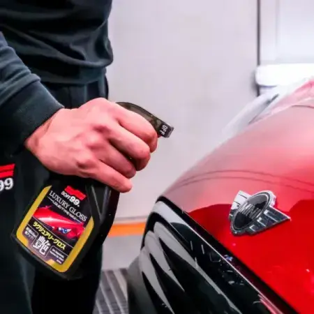 Hurtigvoks Soft99 Luxury Gloss Quick Detailer │ Ekstrem glans og fargedybde – for alle lakktyper - 500 ml – bilde 3
