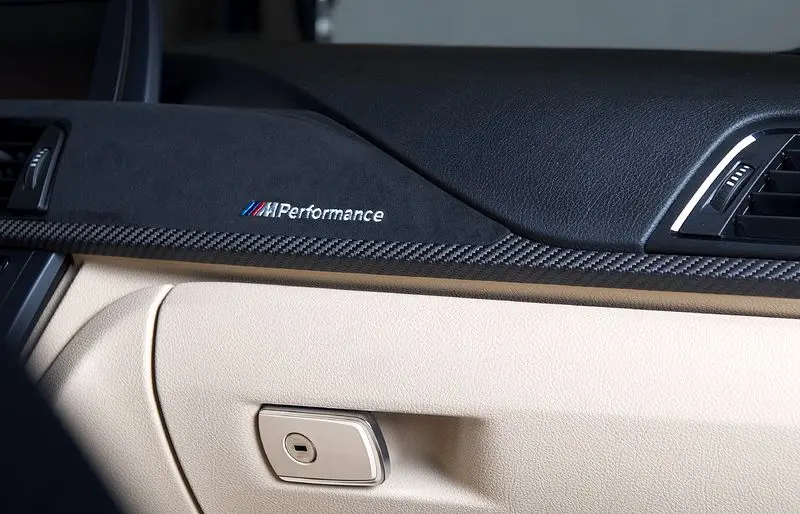 Interiørlister karbonfiber / Alcantara BMW M Performance trim kit Image 6