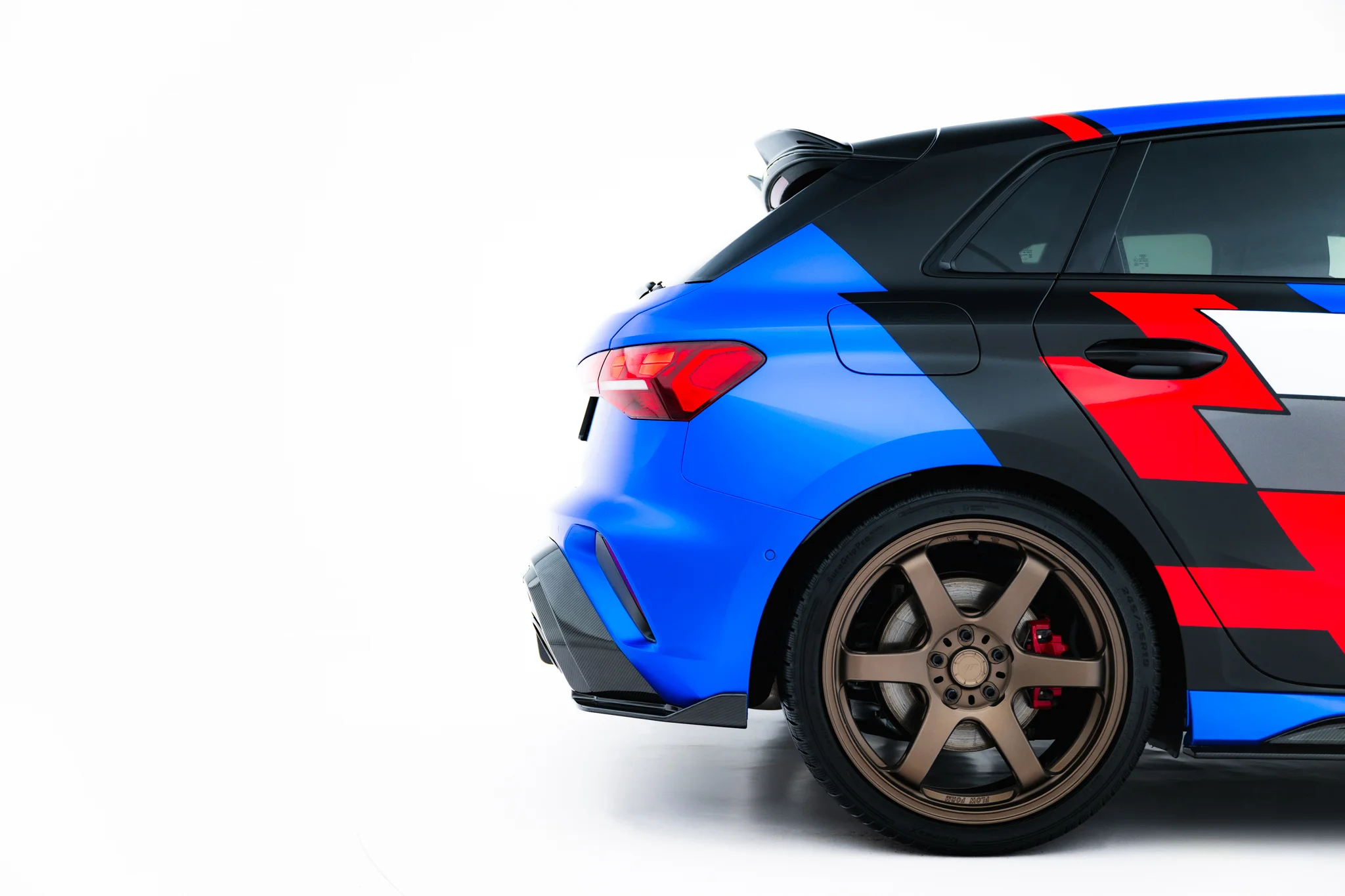 Karbon Sidesplitters bak Audi RS3 (8Y) Facelift 2024 -> | Glossy Black Edition – bilde 3