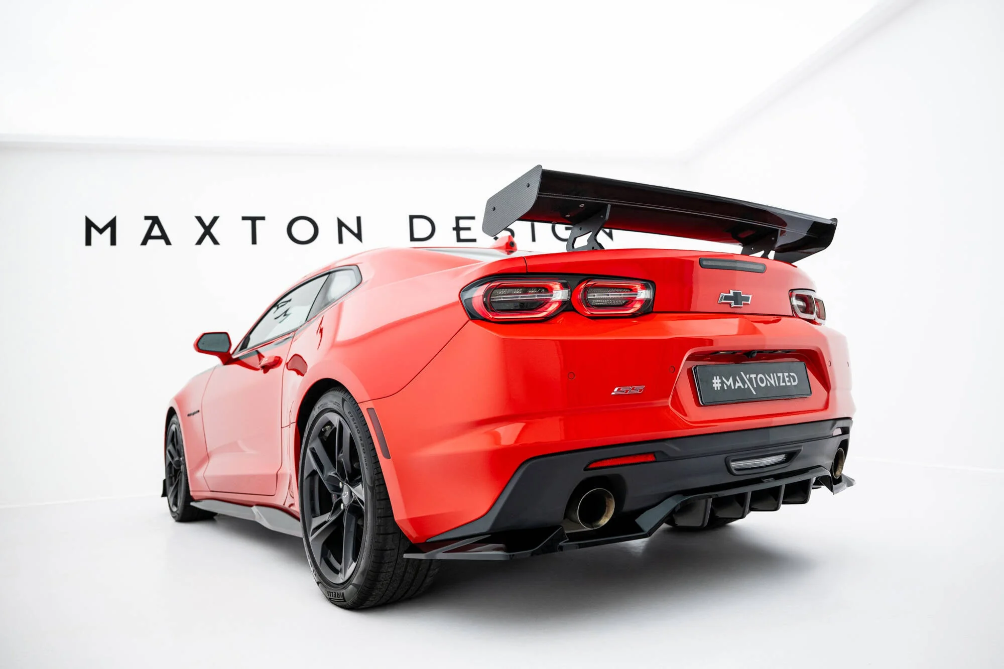 Karbonspoiler Chevrolet Camaro SS (Mk6 Facelift) 2018-2023 │ med innvendige støtter – bilde 3