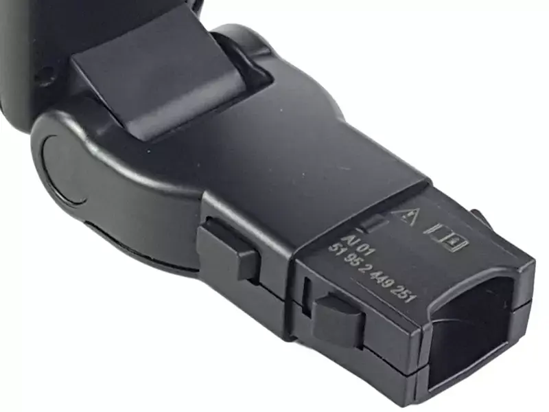 Kleshenger BMW Travel and Comfort System │ Business Suit hanger Image 7