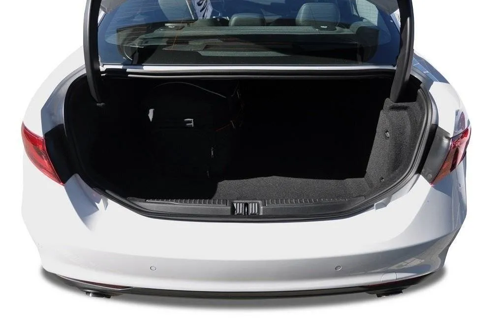Koffert sett Alfa Romeo Giulia 2015 -> │ Car Bags sett 4 stk.
