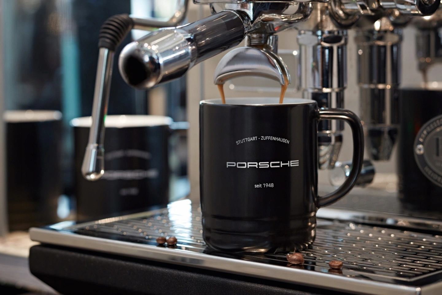 Kopp Porsche svart 420 ml – bilde 3