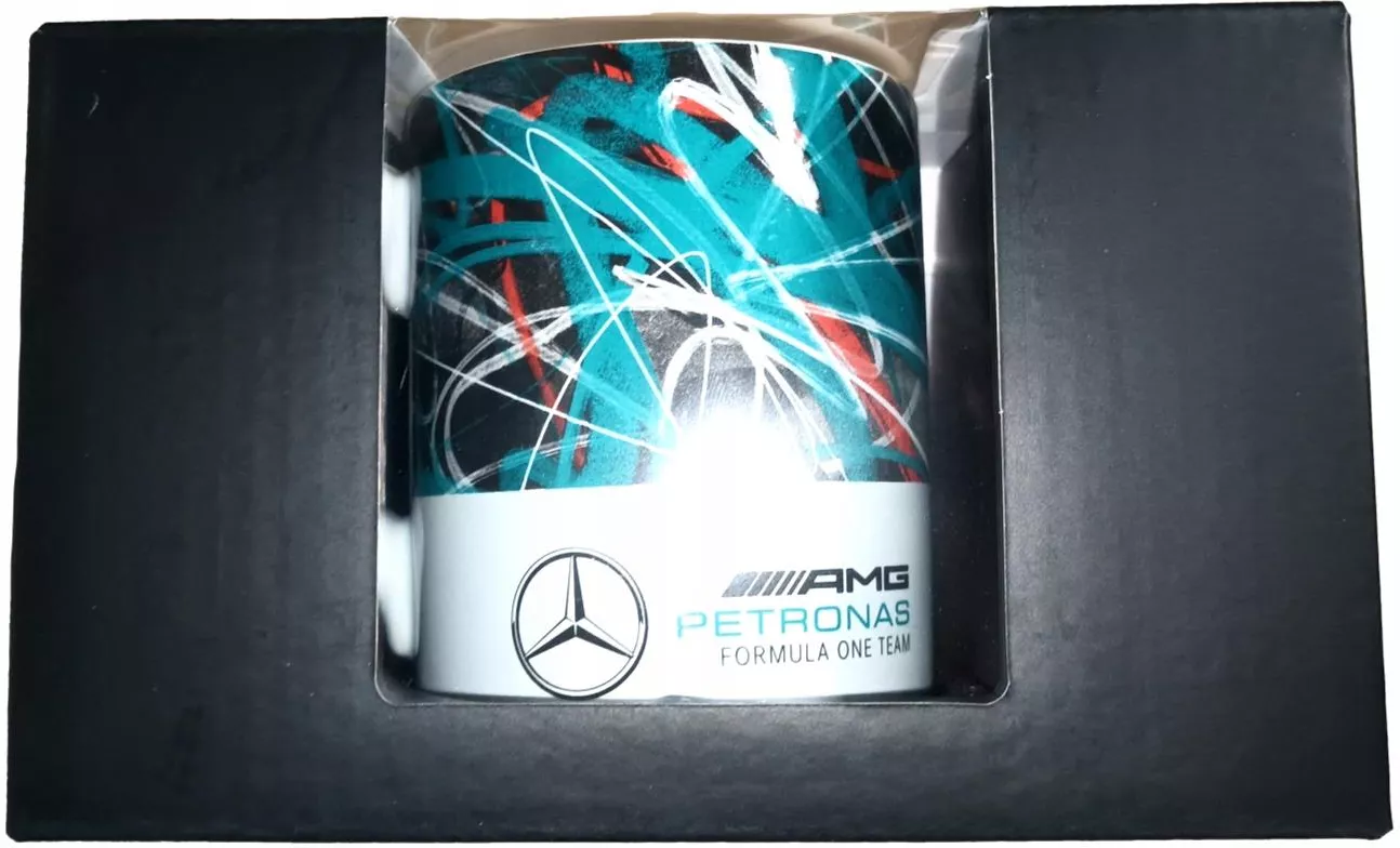 Krus Mercedes-Benz Petronas Formula 1 Team │ Genuine® Mug White - 300 ml – bilde 4