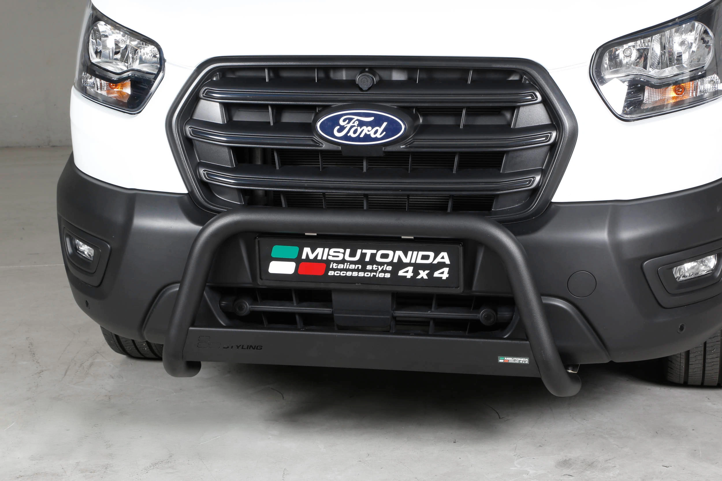 Kufanger Ford Transit 2020 -> │ Black