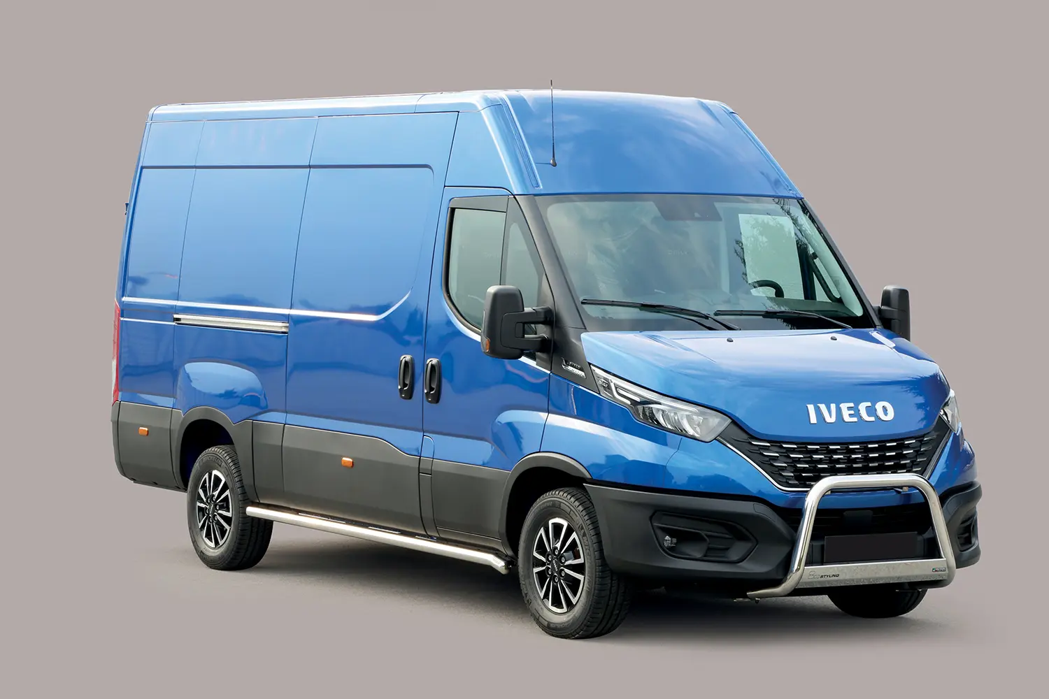 Kufanger Iveco Daily 2019-> | D - Ø63mm Chrome Image 2