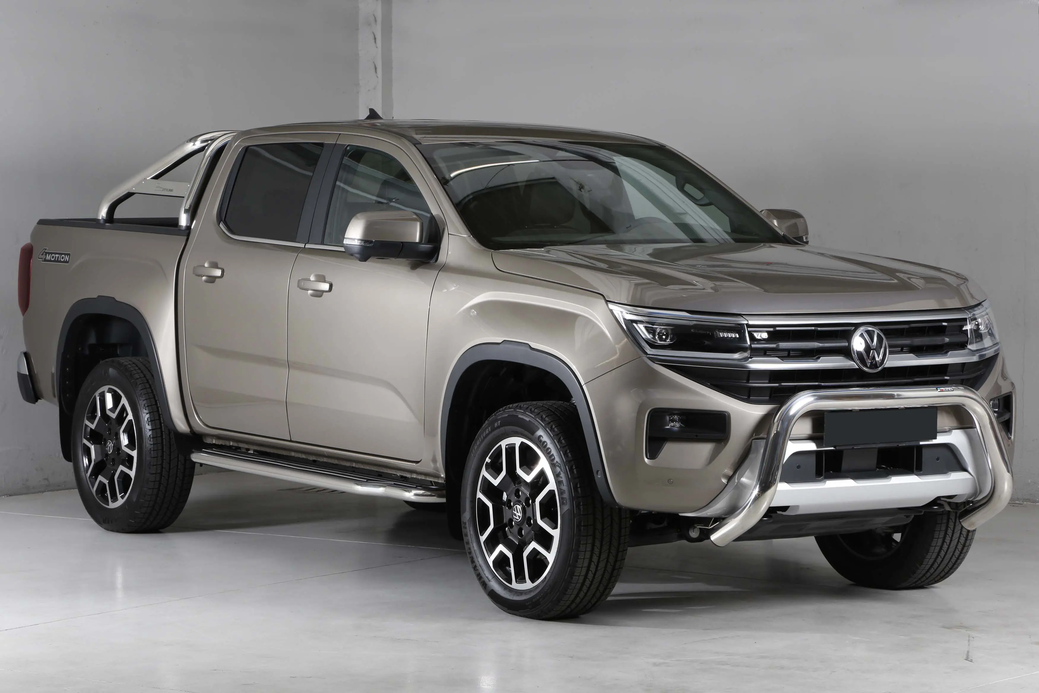 Kufanger VW Amarok II 2022 -> | D - Ø76mm Chrome Super Bar Image 2