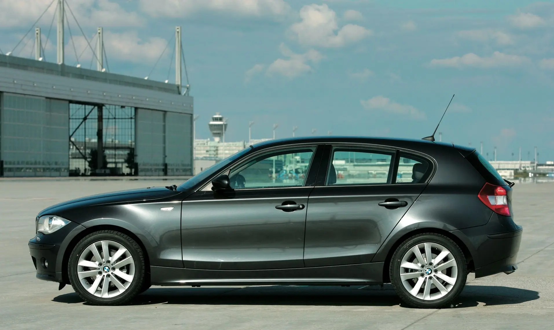 Lakkspray sett + klarlakk BMW Sparkling Graphit met. A22 │ Lakk kode A22 Sparkling Graphit Metallic - 2x 150ml – bilde 2