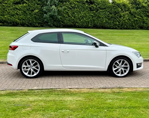 Lakkspray sett + klarlakk Seat / VW / Audi Candyweiss / Cortinaweiss B9A │ Lakk kode B9A Candy White - 2x 150ml – bilde 4