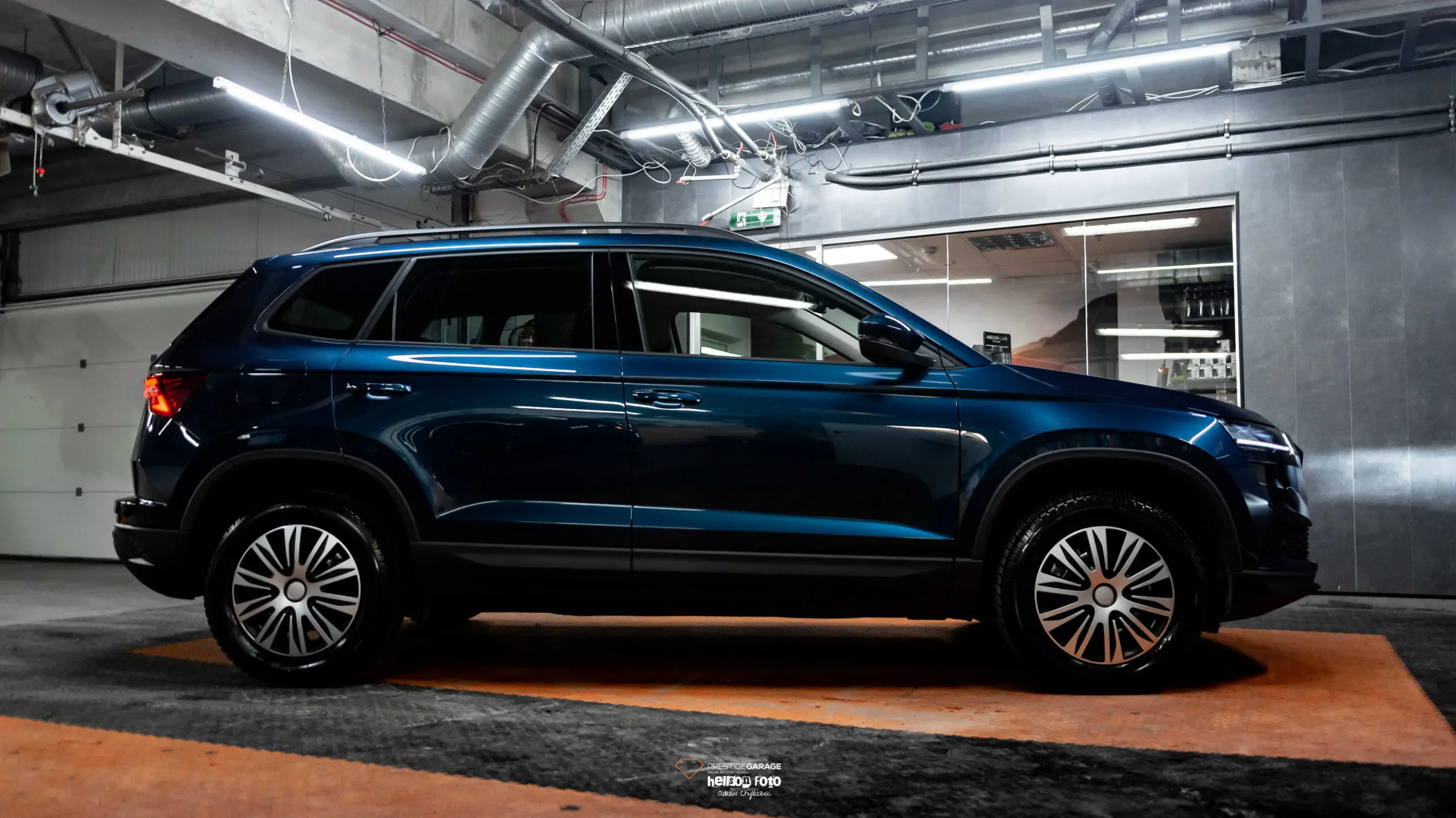 Lakkspray sett + klarlakk Skoda Lava Blue Metallic W5Q│ Lakk kode W5Q Lava Blue Metallic - 2x 150ml Image 5
