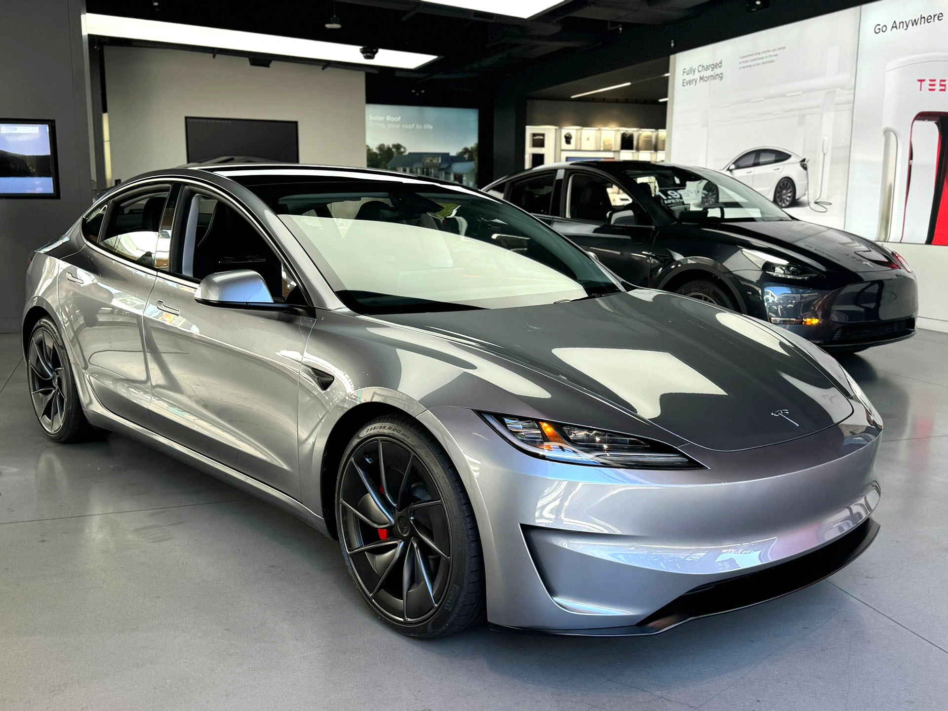 Lakkstift 1K Touch Up Tesla PN00 NEU262E Quicksilver │ Lakkkorreksjonspenn Lakk kode PN00 / NEU262E – bilde 3