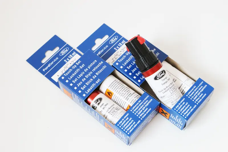 Lakkstift kit 2-komponent Ford Touch Up Tango │ Lakk kode