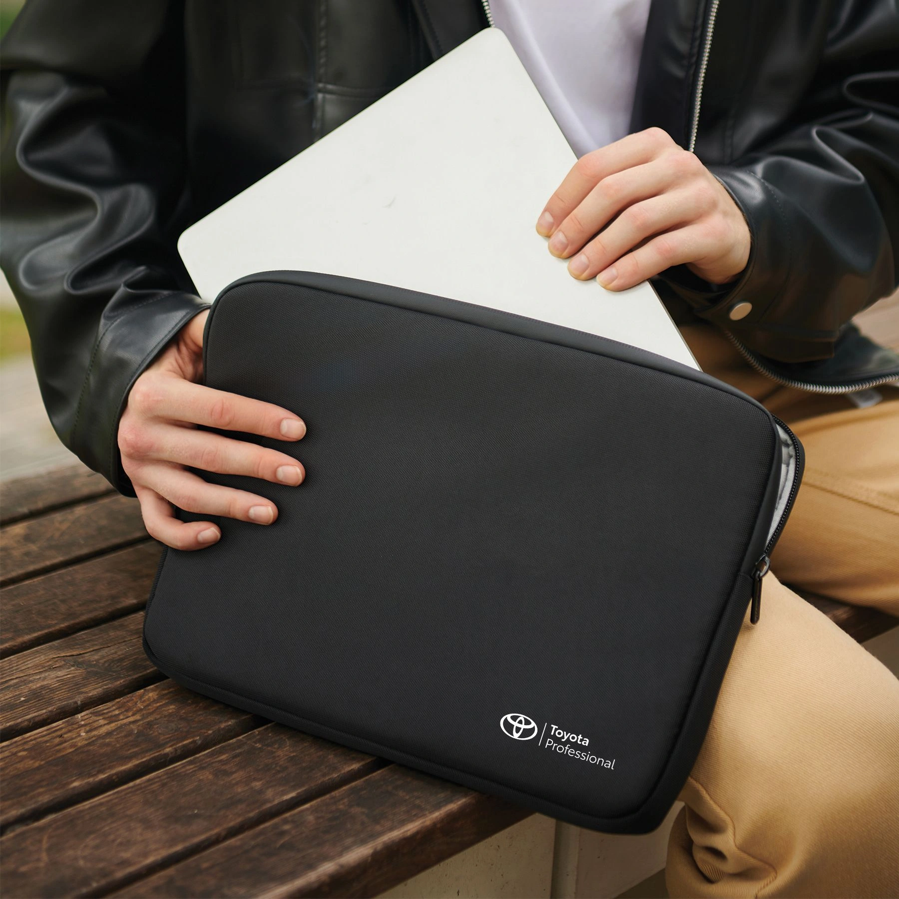 Laptopveske 16" │ Genuine® Toyota Professional – bilde 3