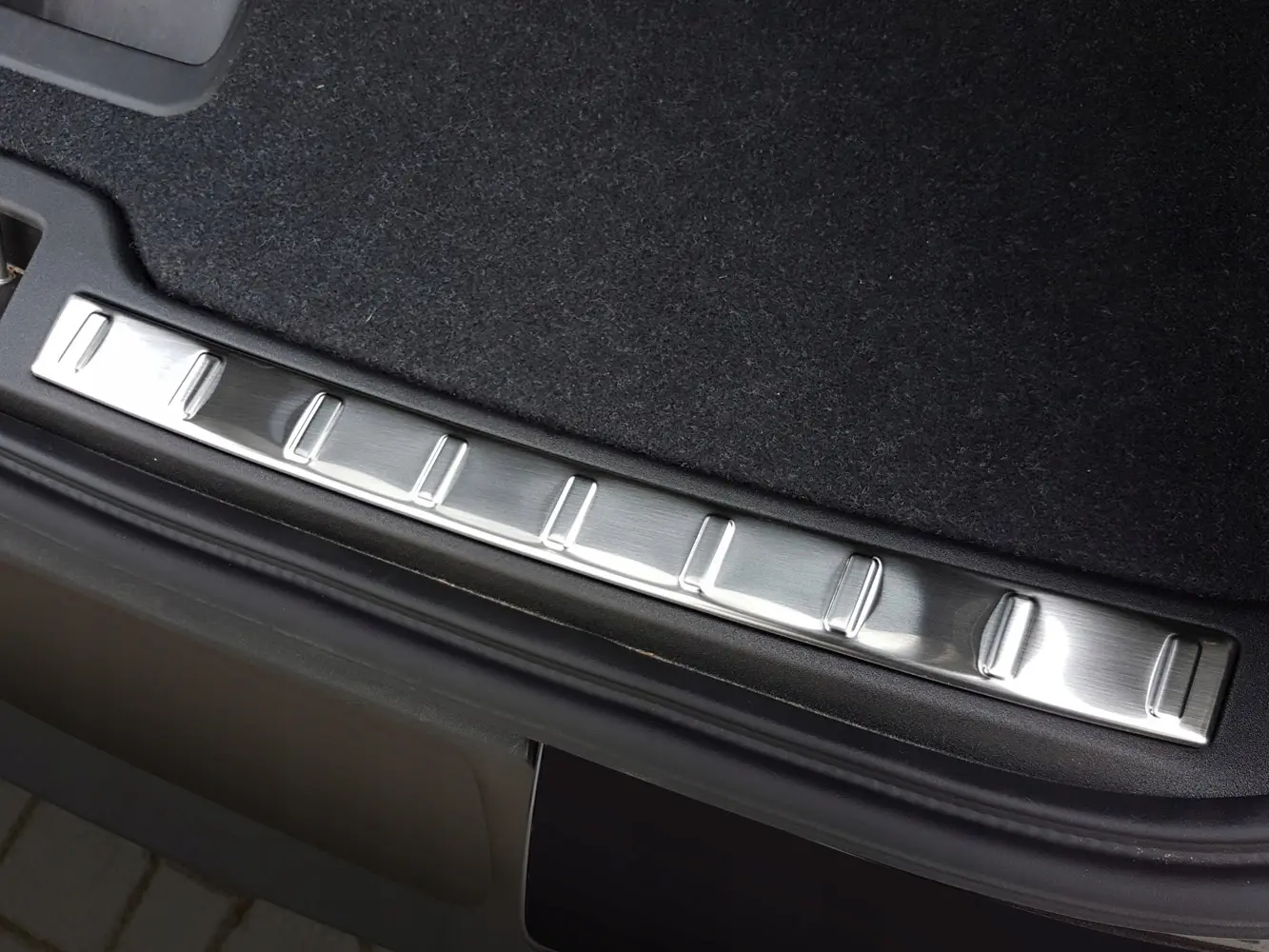 Lastekantbeskytter Volvo XC40/EX40 2017 -> – bilde 3