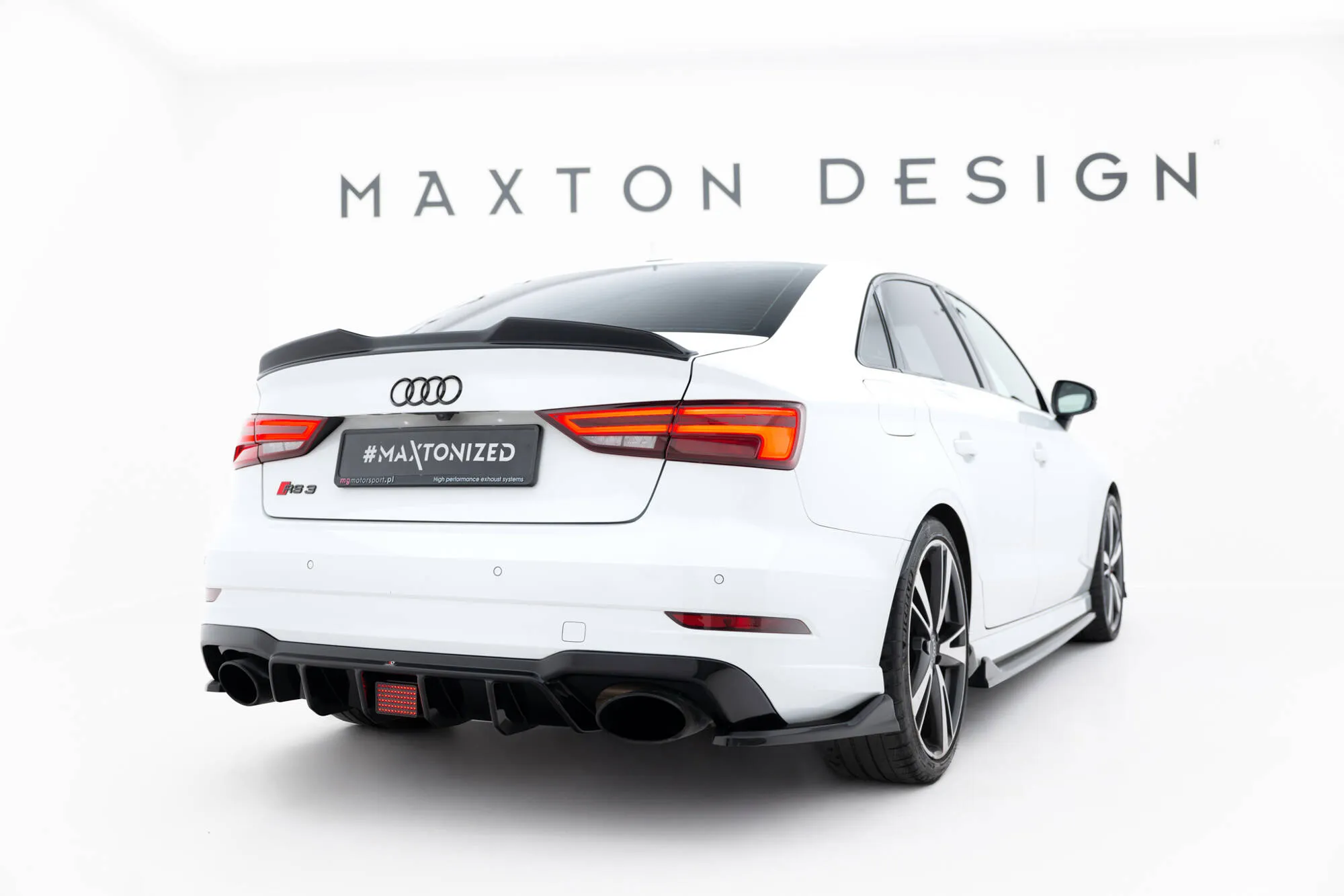 LED bremselys Audi RS3 (8V) Sedan facelift 2017-2020 | Glossy Black Edition