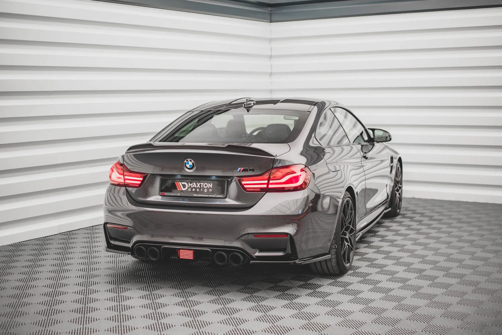 LED bremselys BMW M4 (F82) 2014 – 2021 | Glossy Black Edition
