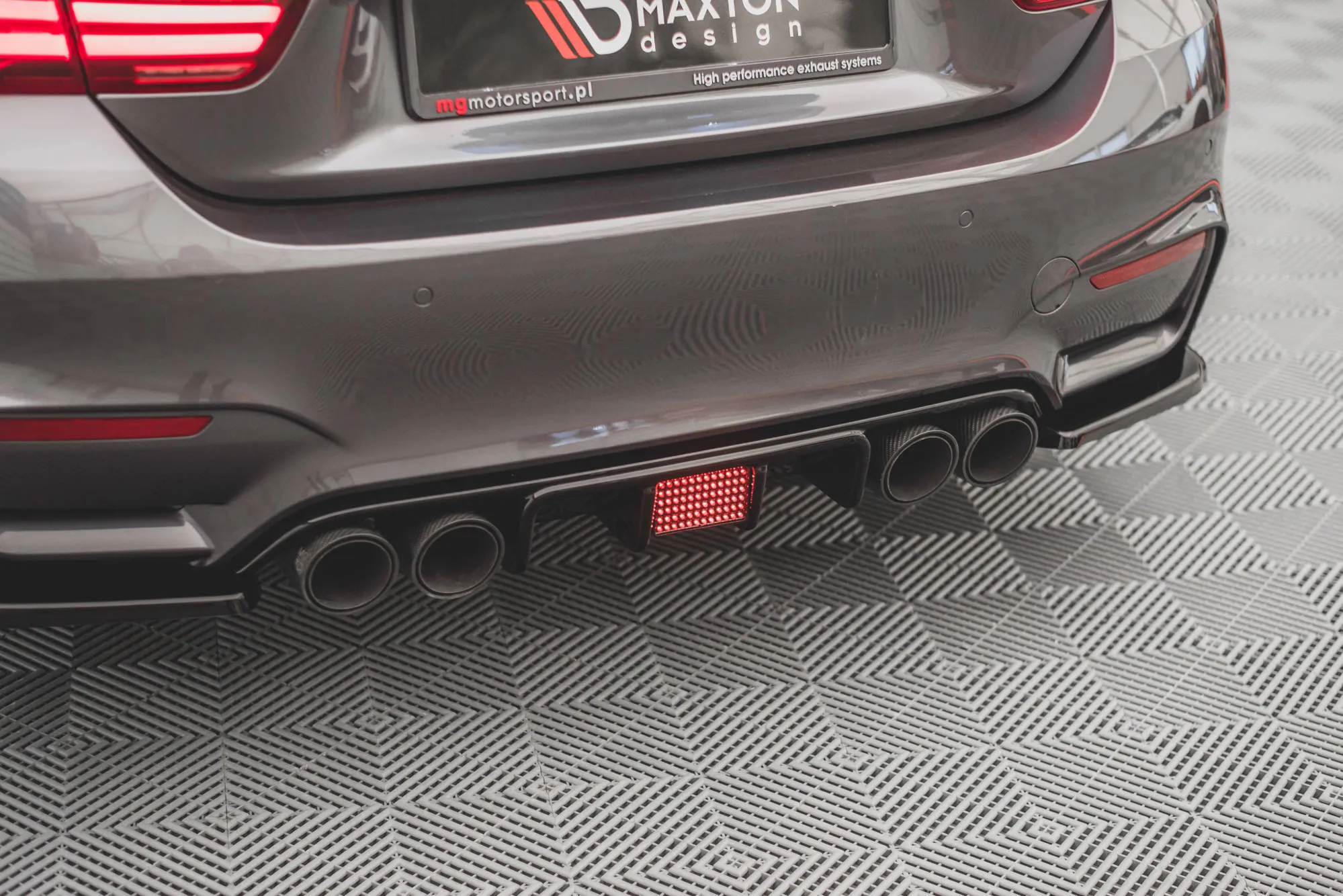 LED bremselys BMW M4 (F82) 2014 – 2021 | Glossy Black Edition – bilde 7