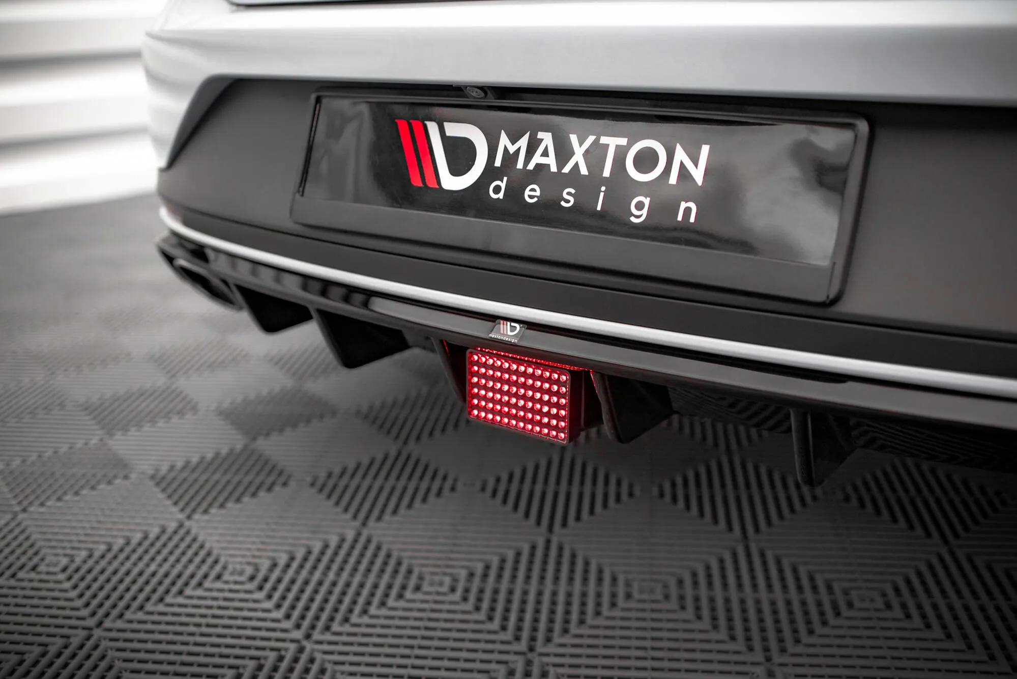 LED bremselys Seat Leon Cupra (III) 2012 - 2016 | Glossy Black Edition – bilde 2