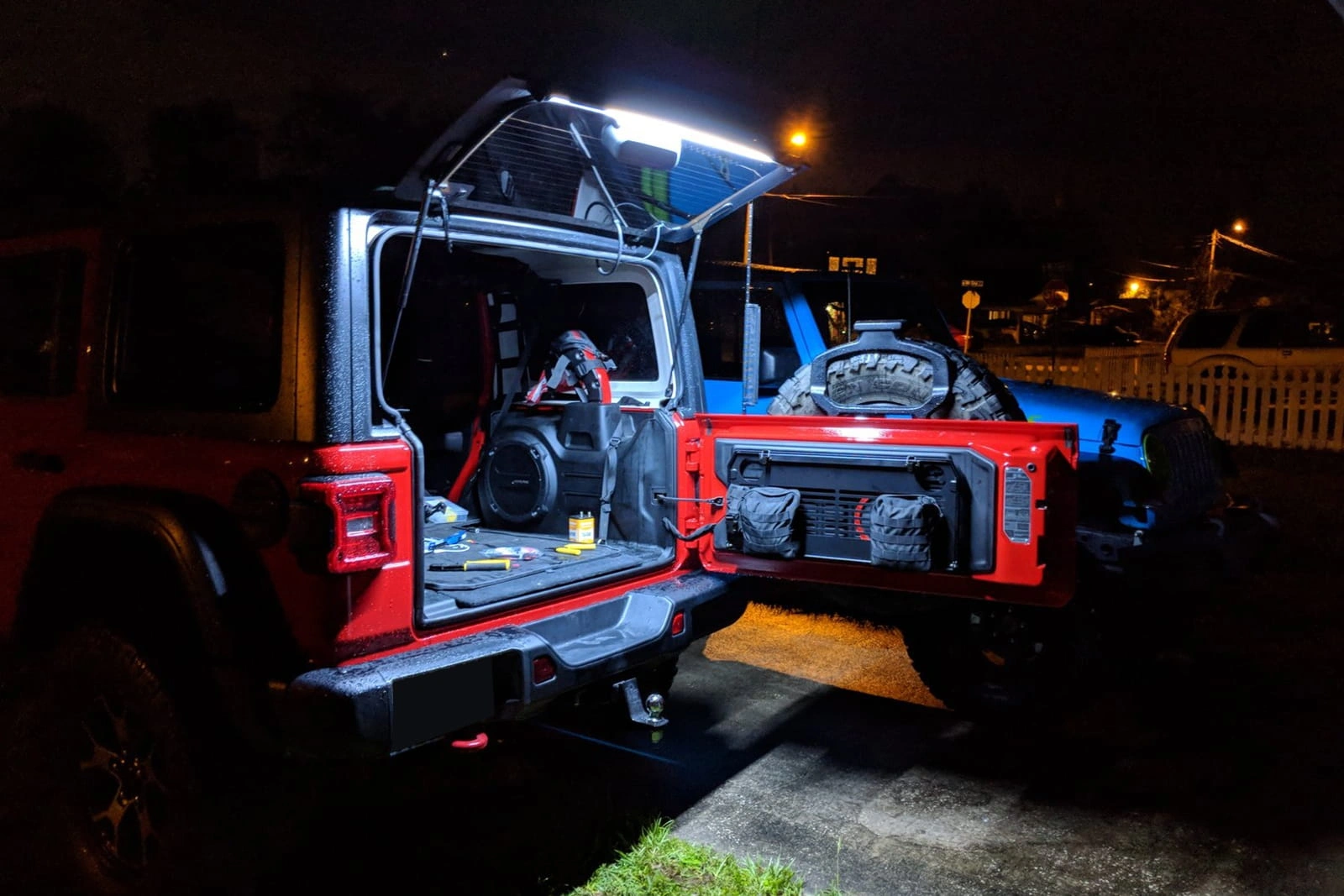 LED-lyslist for bakluken Jeep Wrangler JK 2006 - 2018 / Wrangler JL 2018 -> │ med Wireless Fjernkontroll