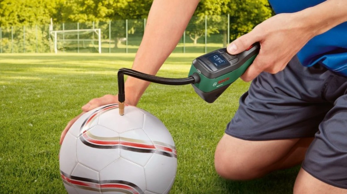 Luftkompressor Bosch EasyPump -  med batteri som kan lades, bærbar, digital - akkumulator pumpe 10 bar – bilde 6