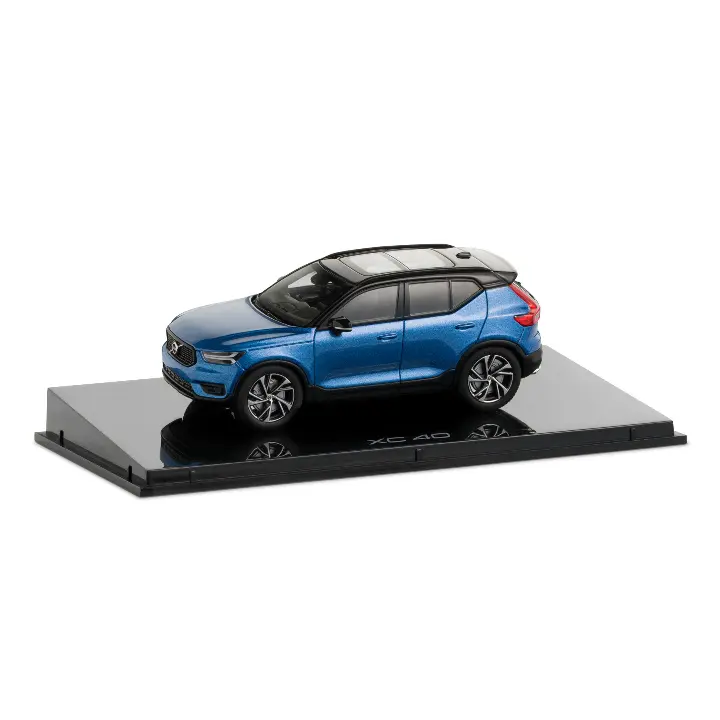 Modellbil Volvo XC40 │ Modellauto 1:43  Bursting Blue