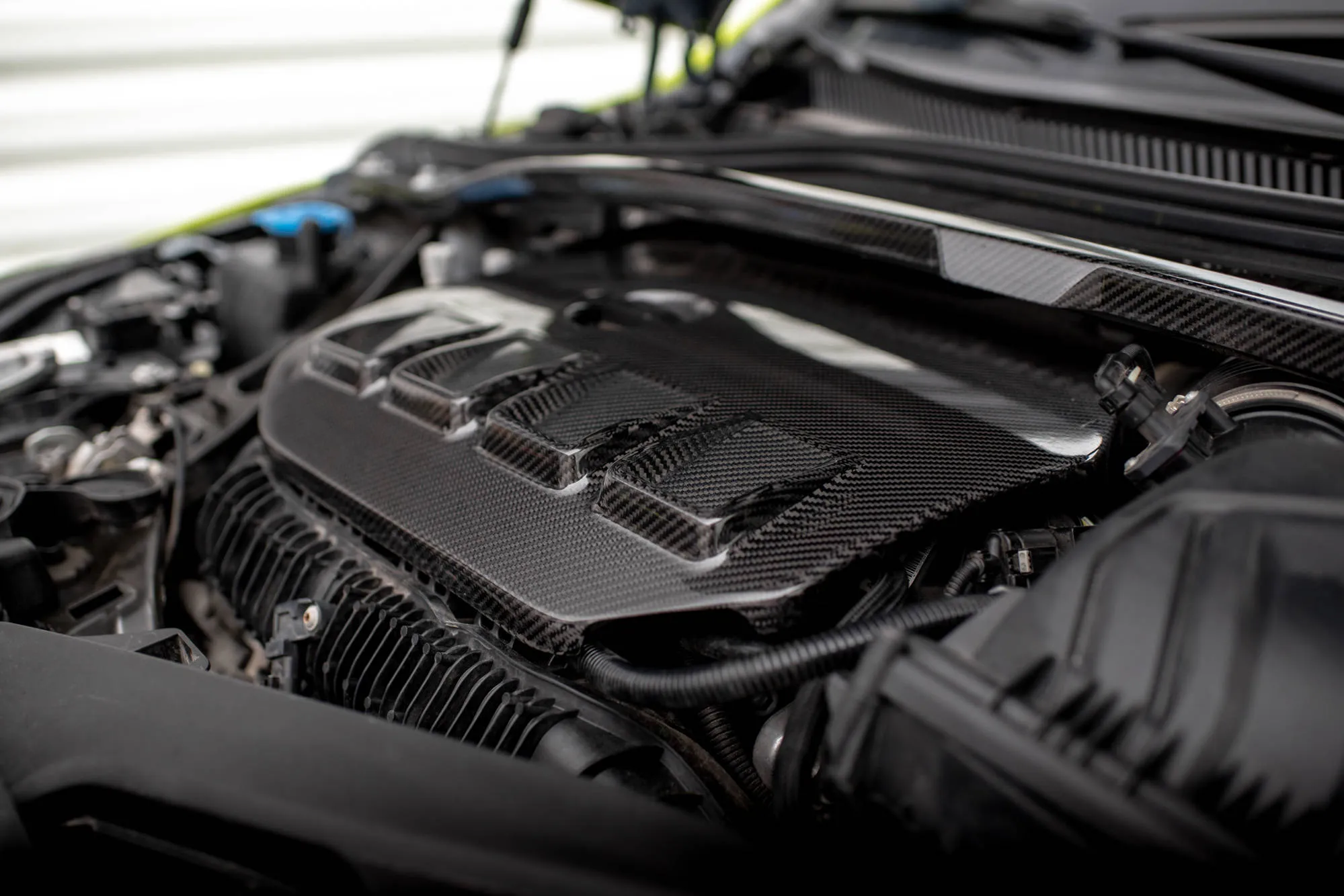 Motordeksel BMW 1 (F40) 2019 - 2024 | Carbon Fiber Edition – bilde 3