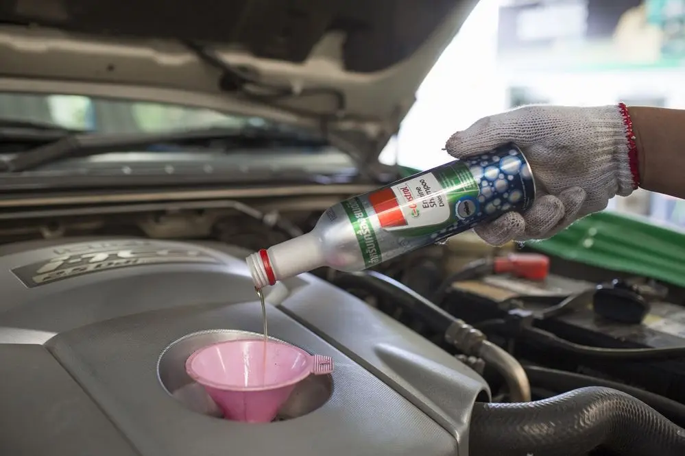 Motorrens tilsetning Castrol Engine Shampoo - 300 ml Image 8