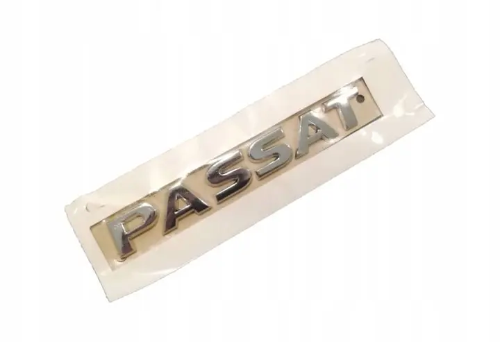 OEM VAG bakluke emblem bokstaver VW Passat B7 CC