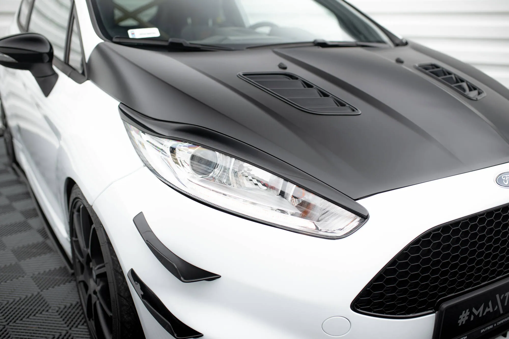 Øyelokk V.1 Ford Fiesta ST VII Facelift 2013 - 2016 | Glossy Black Edition – bilde 6