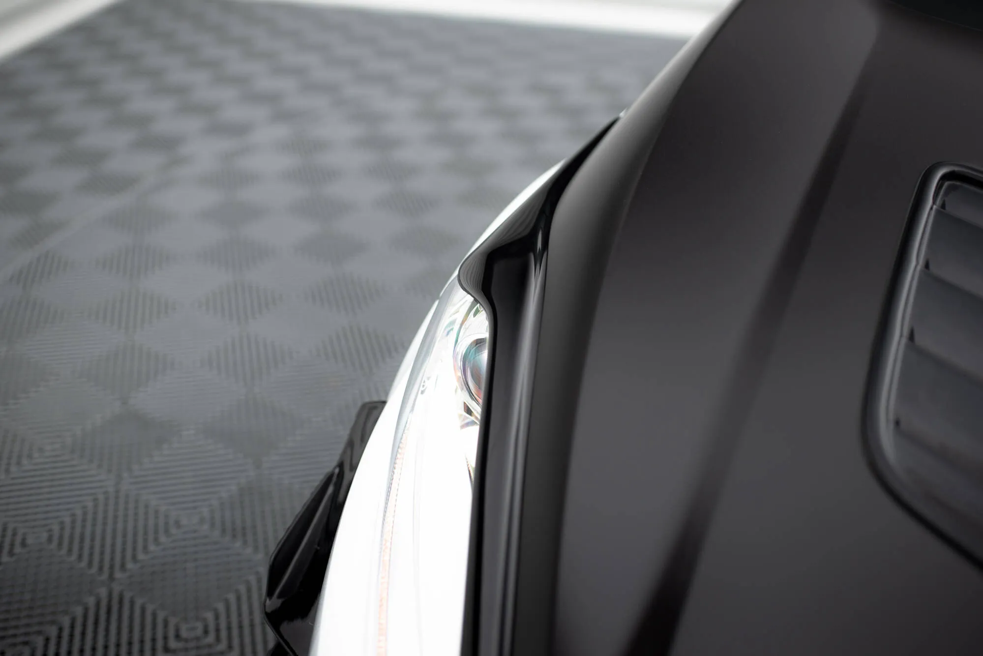 Øyelokk V.2 Ford Fiesta ST VII Facelift 2013 - 2016 | Glossy Black Edition – bilde 4