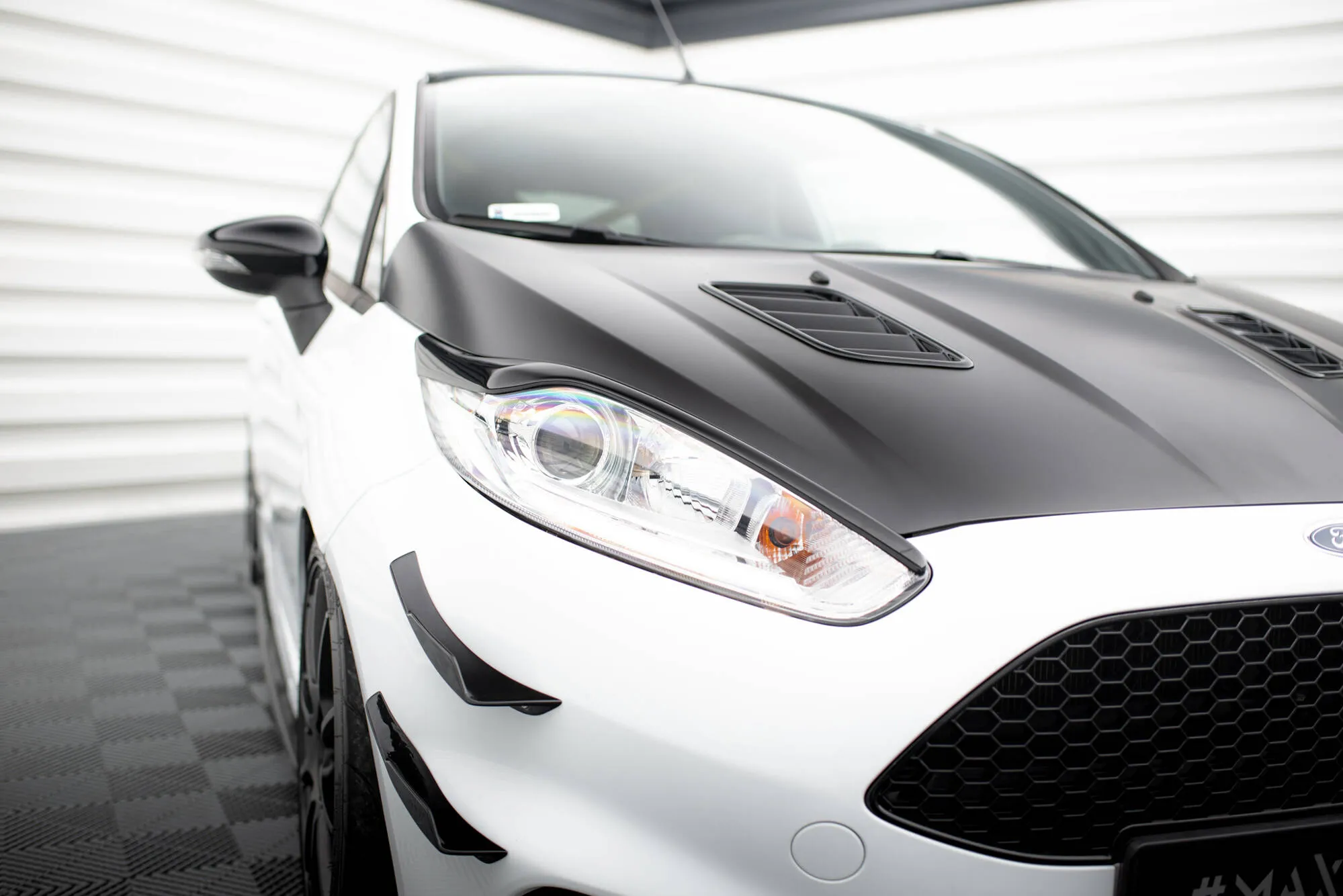 Øyelokk V.2 Ford Fiesta ST VII Facelift 2013 - 2016 | Glossy Black Edition – bilde 5