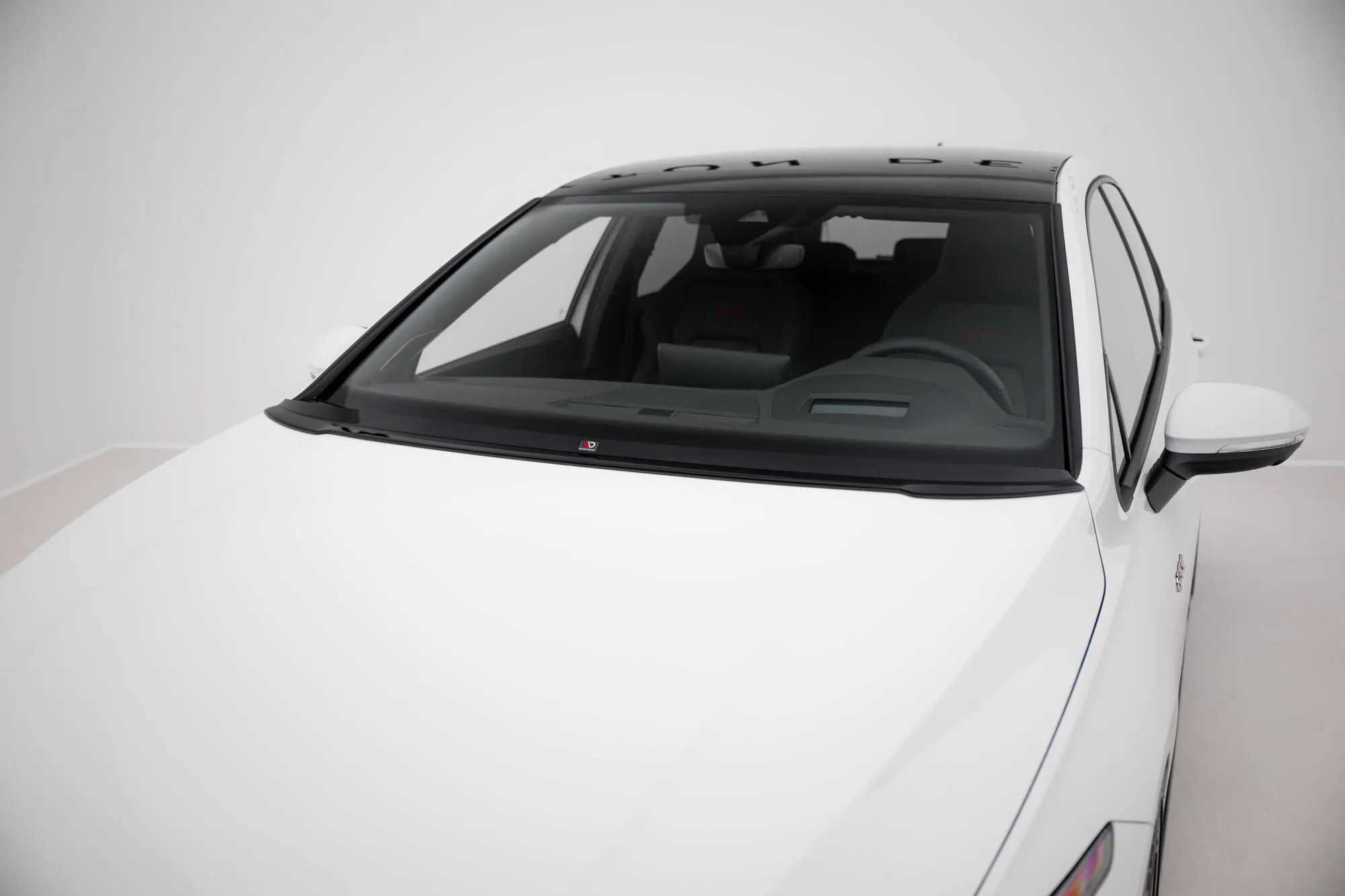 Panserforlengelse VW Golf R VIII 2020 - 2024 | Glossy Black Edition – bilde 3