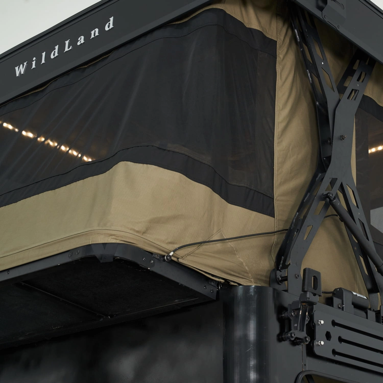 Pickup-telt Wild Land Wingman │ Telt for lasteplan - Premium Adventure elektrisk campingmodul - 2-3 personer – bilde 4