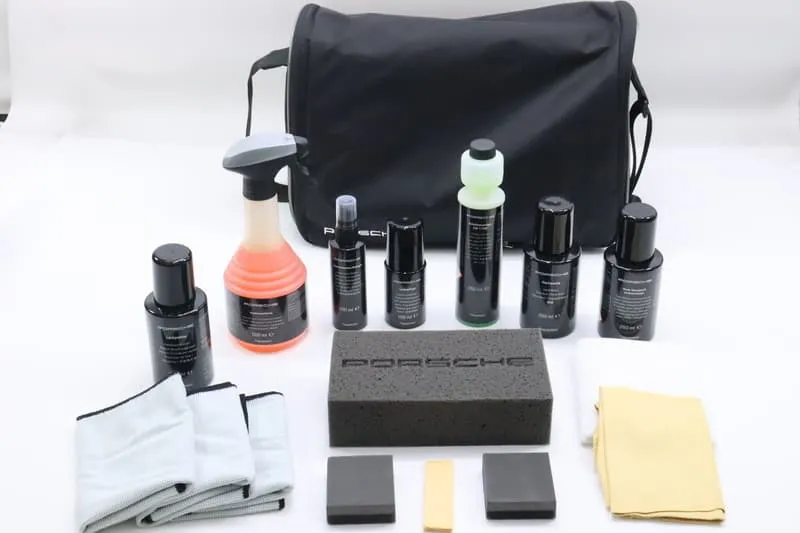 Pleiesett Porsche Interiør og eksteriør │ Genuine® Tequipment Service Care kit complete with bag – bilde 4