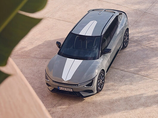 Pyntefolie Kia EV6 / EV6 GT-Line 2021 -> │ Dekorstriper for panser Racing Stripes - White Matt