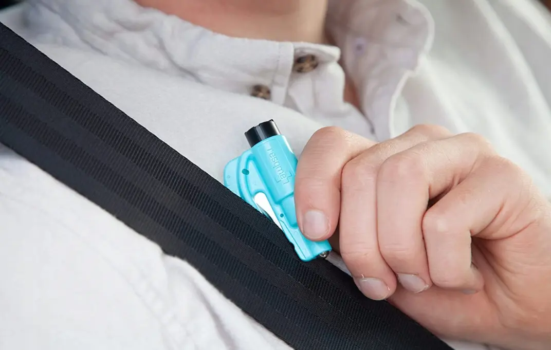 Resqme® Car Escape Tool, bilbeltekutter / vindusknuser Image 2