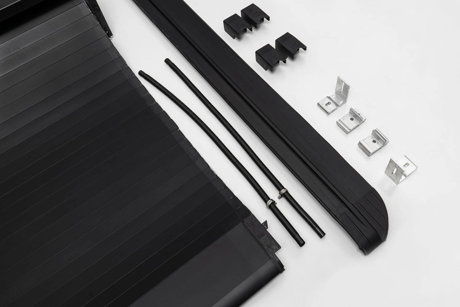 Rolltop Ford Ranger 2011 - 2022 │ Double Cab Rullegardin  for lasteplanet - Aluminium Roll Cover Black Image 6