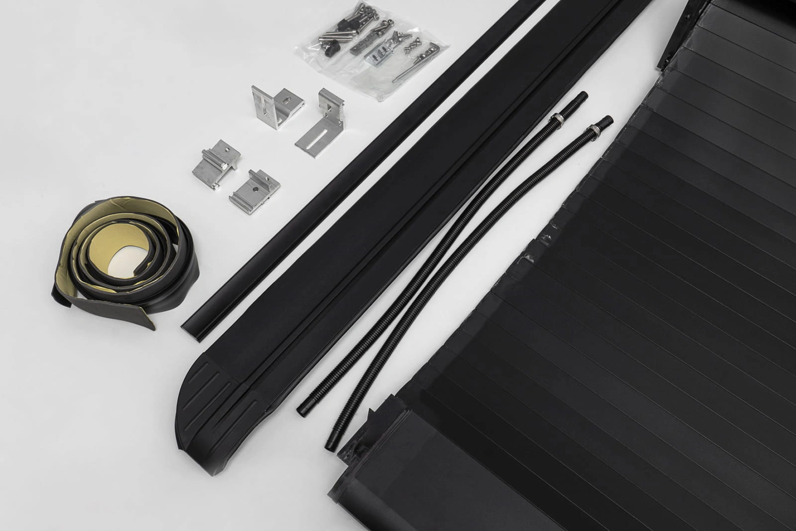 Rolltop Ford Ranger 2011 - 2022 │ Double Cab Rullegardin  for lasteplanet - Aluminium Roll Cover Black Image 7